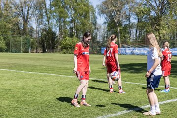 Bild 198 - wBJ Hamburger SV - Hertha BSC : Ergebnis: 5:2